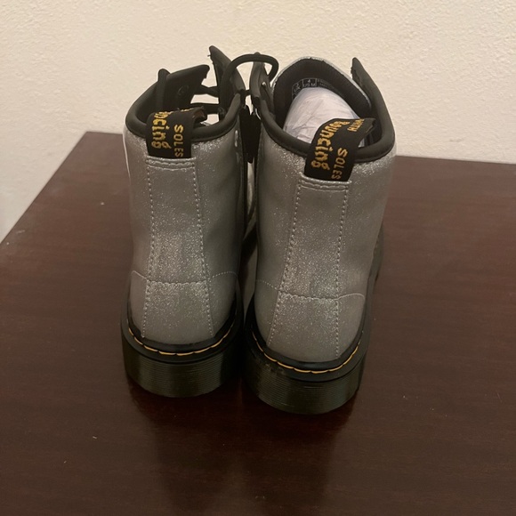 SOLD - Picture 3 of 4